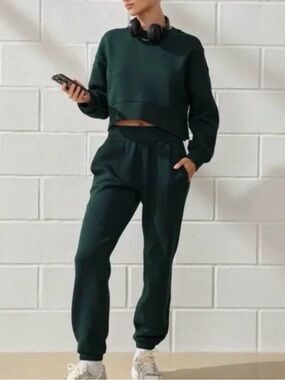 YPB by Abercrombie Crew Sweatshirt (M) and Jogger Sweatpant (S) GUC
